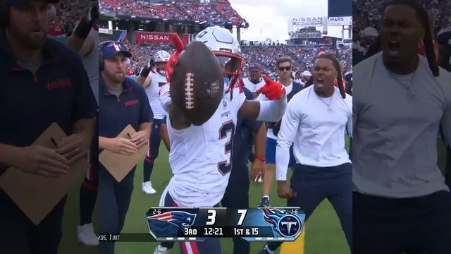 Demario Douglas catches for a 21-yard Gain vs. Tennessee Titans