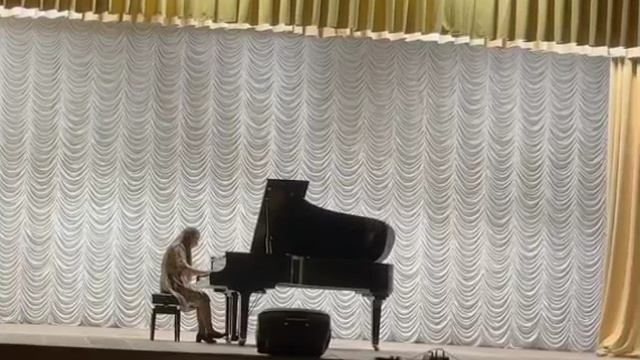 Тищук Валерия. Й. Гайдн Соната до диез минор 1 часть