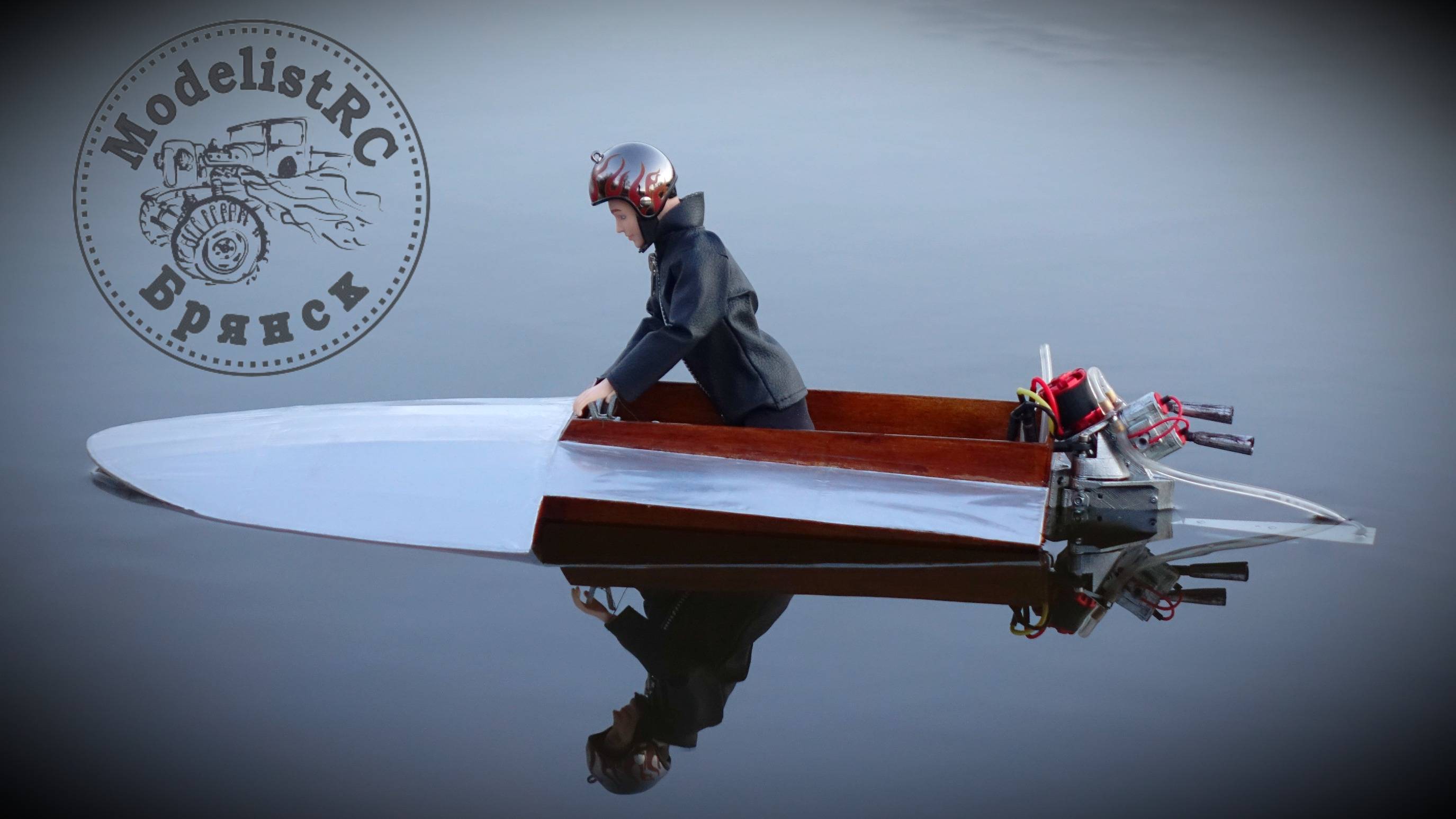 Радиоуправляемый  винтажный Глиссер Ракета Rocket с подвесным мотором от ModelistRC hudro rc boat