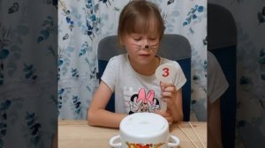 Дочура пробует себя в преподавании:))