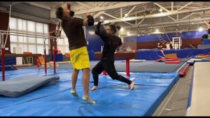 ТРЕНИРОВКА В ЗАЛЕ.