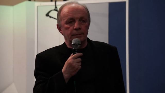 00076рассказывает редактор журнала Звезда