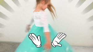 Лера и её красивое платье невесты