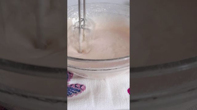 Быстрый, изумительно вкусный ЯБЛОЧНЫЙ РУЛЕТ. смотреть онлайн