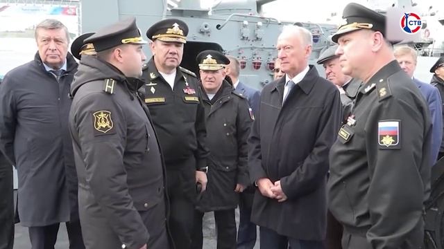 Помощнику президента России Николаю Патрушеву показали боевое дежурство сил ЧФ