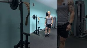 Запись со стрима. Тренируюсь и общаюсь. Ноги, плечи.