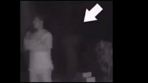 Группа мужчин в поисках различных мистических явлений