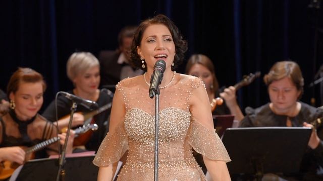 Ирина Елисеева "Две гитары"
И.Васильев Оркестр "Мастера России"