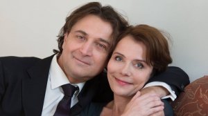 Влюбился в 15, женился в 21. Известные родители, 35 лет брака: о личном Александра Лазарева-младшего