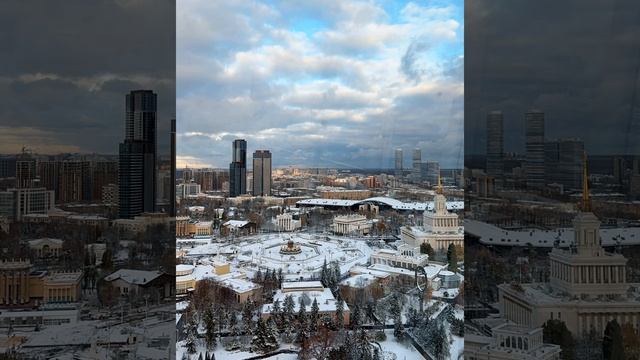 Вид на ВДНХ после первого снега ❄️