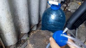 Как быстро добавить теплой или холодной воды в бак для душа