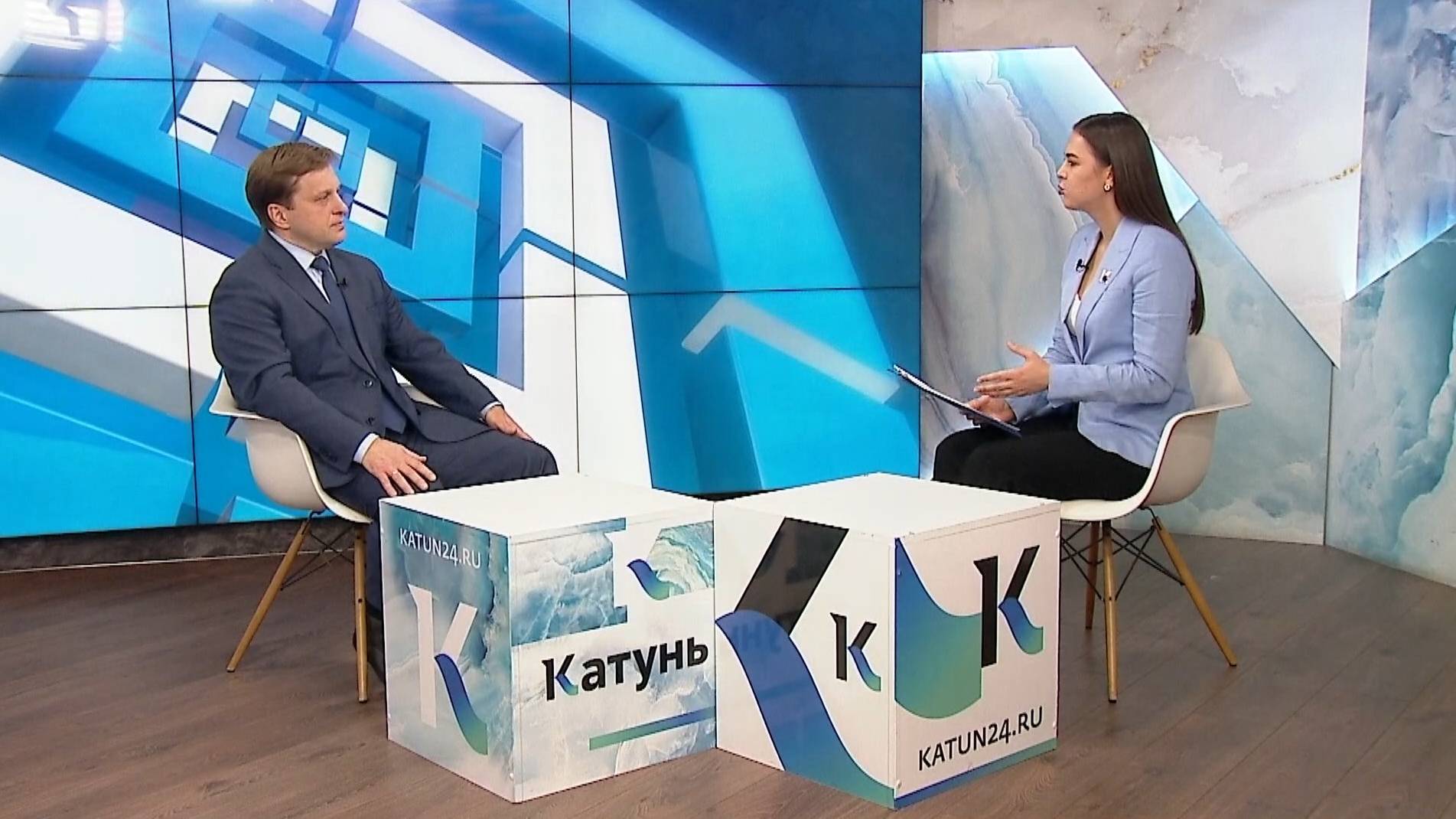 «Открытое правительство»: министр здравоохранения Алтайского края Дмитрий Попов