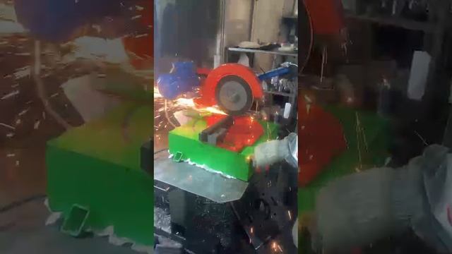 Пила маятниковая дисковая Голиаф по металлу/дереву — смотреть короткие ...