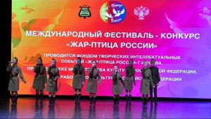 Попурри на песни военных лет.