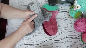 И снова у меня шаль ,носки и пряжа для носок .