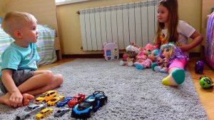 Лера и полицейский учат правила безопасности