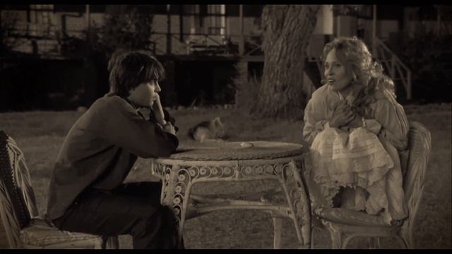 Iggy Pop - In The Deathcar смотреть онлайн