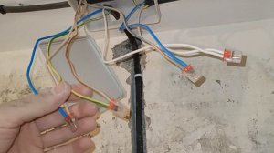 Замена электропроводки во вторичке - хрущёвке Часть 2 Опрессовка проводов в распредкоробке клещами