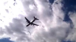 Сомалёт упал в озеро и взорвался