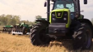 Трактор Zoomlion в работе