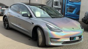 Tesla - оклейка кузова автомобиля полиуретановой цветной пленкой