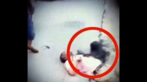 Темная жуткая материя схватила индуса и начала забирать у него жизнь.