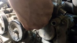 Замена ГРМ и помпы Тойота Ленд Крузер 100