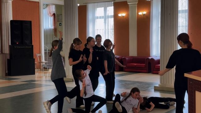 Школа "Артист смотреть онлайн