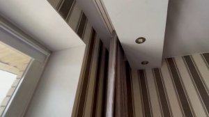 глянцевый потолок в детской