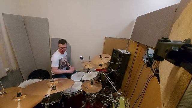 Drums playing смотреть онлайн