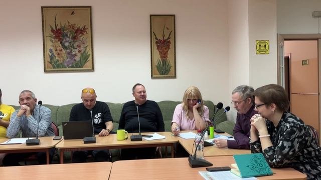 Писатель и библиотека.
