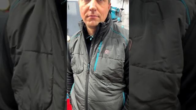 Аккумуляторная жилетка с подогревом от Makita😎🤙