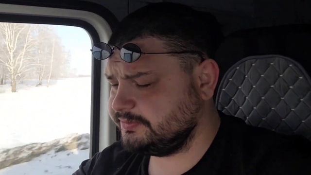 Купил Камаз. 1 рейс челябинск омск. установил магнитолу.