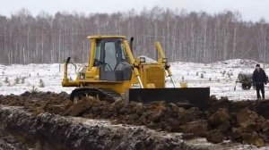 Сравнительные испытания бульдозера Komatsu D65E-12
