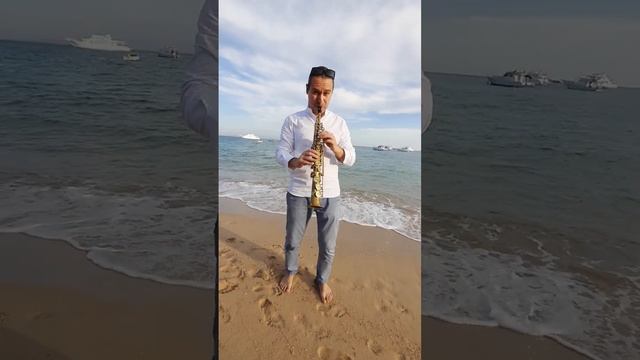 Египет. Пляж. Саксофон