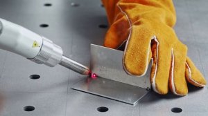 Лазерная сварка уголка из алюминия