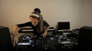 Nora En Pure @ home stream