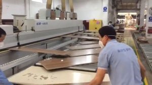 Возвратный роликовый стол для кромкооблицовочного станка KDT