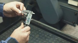 Производство фурнитуры для раздвижных столов. Направляющие, петли, шканты.