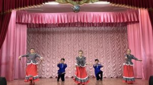 Казачий детский ансамбль «Ишь ты-подишь ты"