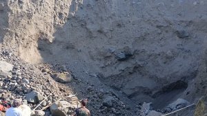 Строительство, готовится новый оползень