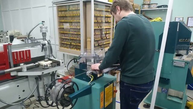 Высокоскоростной скобозабивной станок Brevetti С100(VELOX) смотреть онлайн