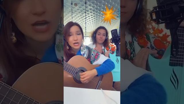 Russian girls (кавер). Исполняют Ирина Ромашка и Дилорам смотреть онлайн