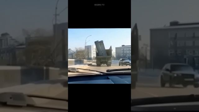 ОПАСНО #shorts #trending #funnyvideo #камаз #truck #tiktok #грузовик #работа #top #danger #bigbrotv