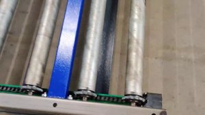 Тестовый запуск роликового конвейера с оцинкованными роликами