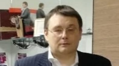 В 1612 году народ спас страну, организовавшись.И сейчас народ должен самоорганизоваться,чтобы спасти смотреть онлайн