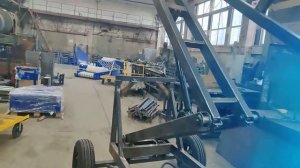 Mobile screw conveyor