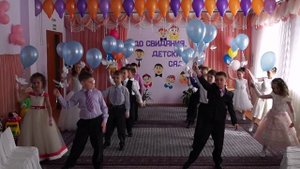 Вход на выпускной в ДОУ п. Лонгъюган