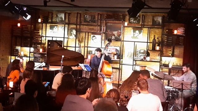 Босса для Полины (Дмитрий Мосьпан) Bossa For Polly (Dmitry Mospan)
