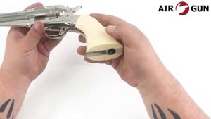 Пневматический револьвер Crosman Sheridan Cowboy